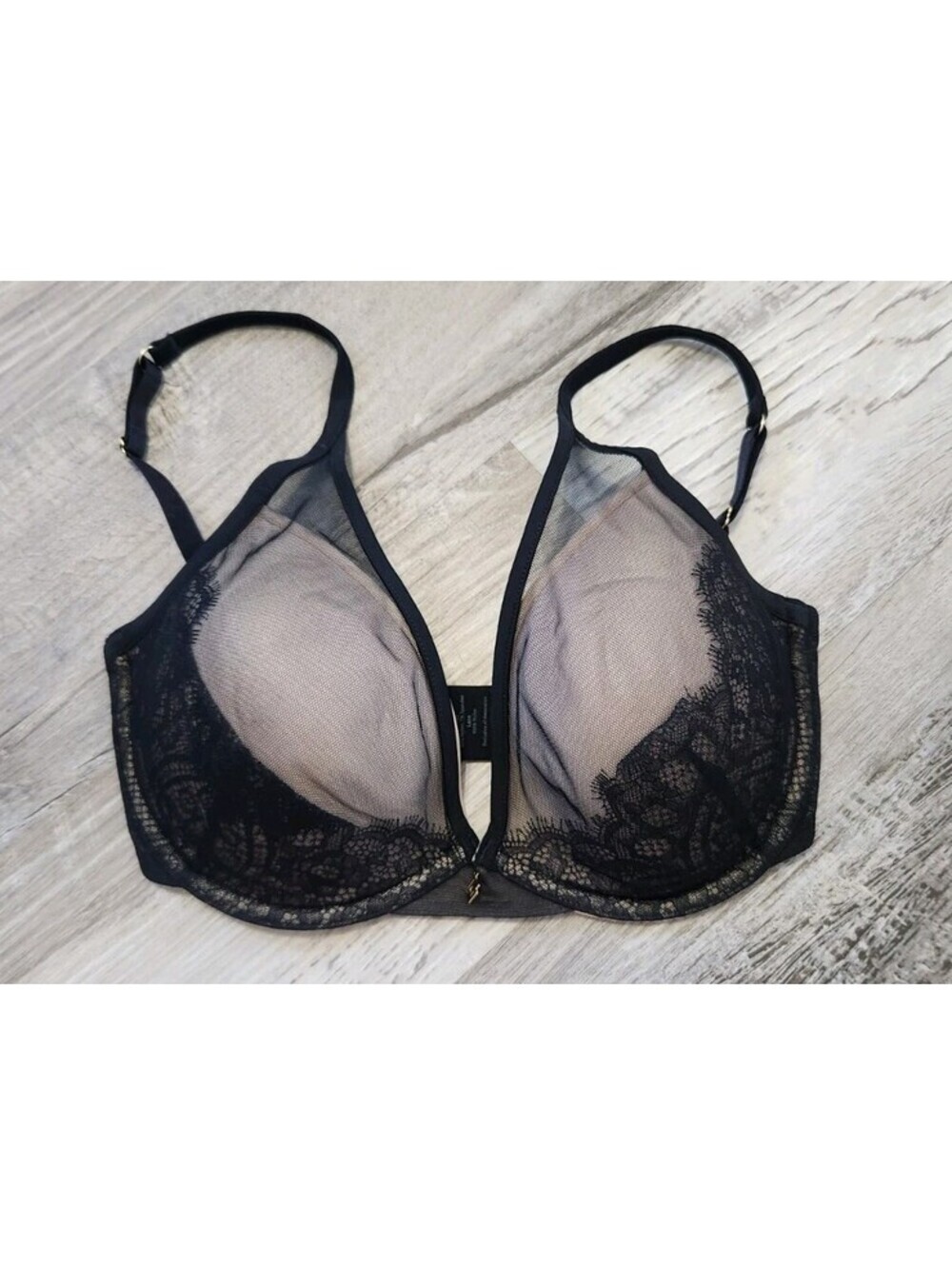 Third Love Bra 30 E 1/2 Eyelash Lace Plunge Bra